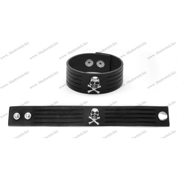 Leather bracelet with scull